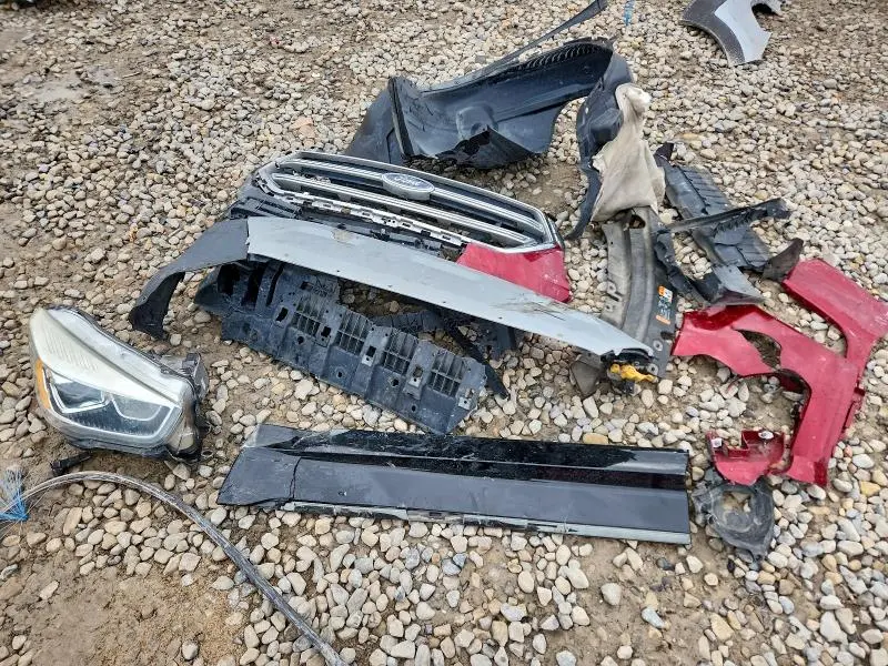 2017 FORD ESCAPE TITANIUM  