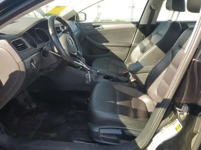 2017 VOLKSWAGEN JETTA SE  