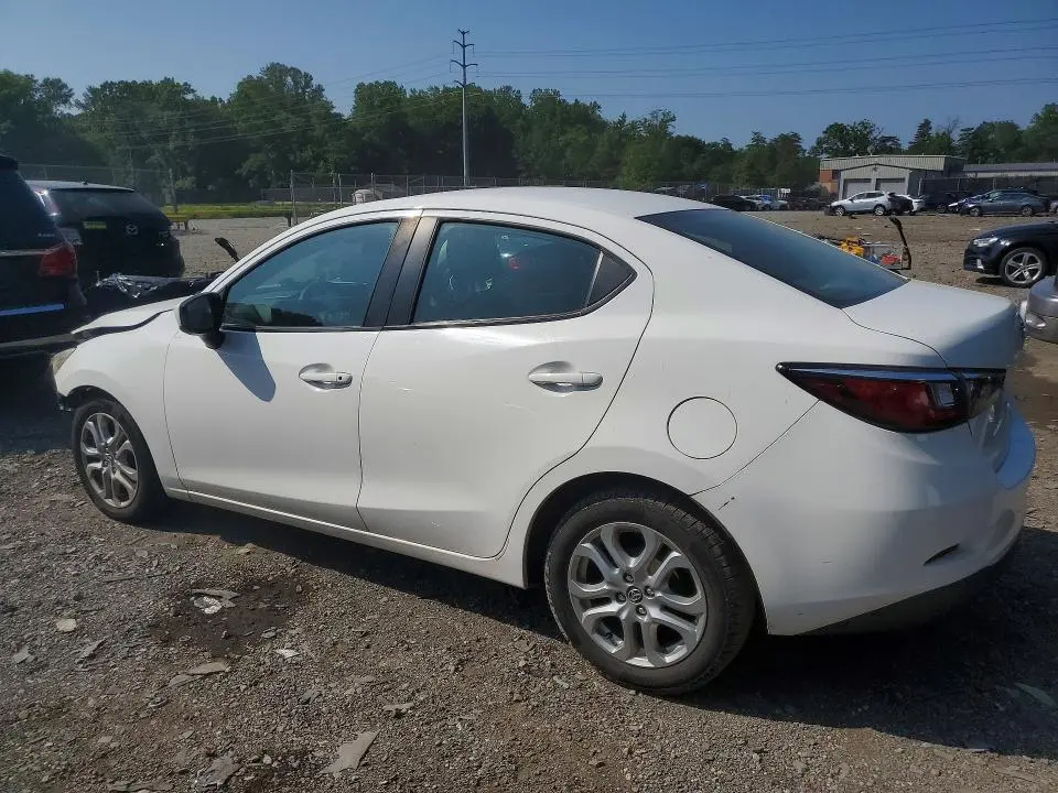 2017 TOYOTA YARIS IA BASE  