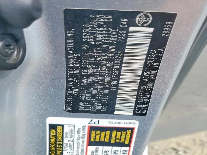 2015 TOYOTA CAMRY SE  