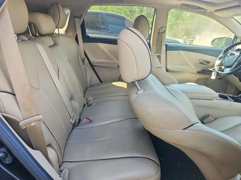 2015 TOYOTA VENZA LE  