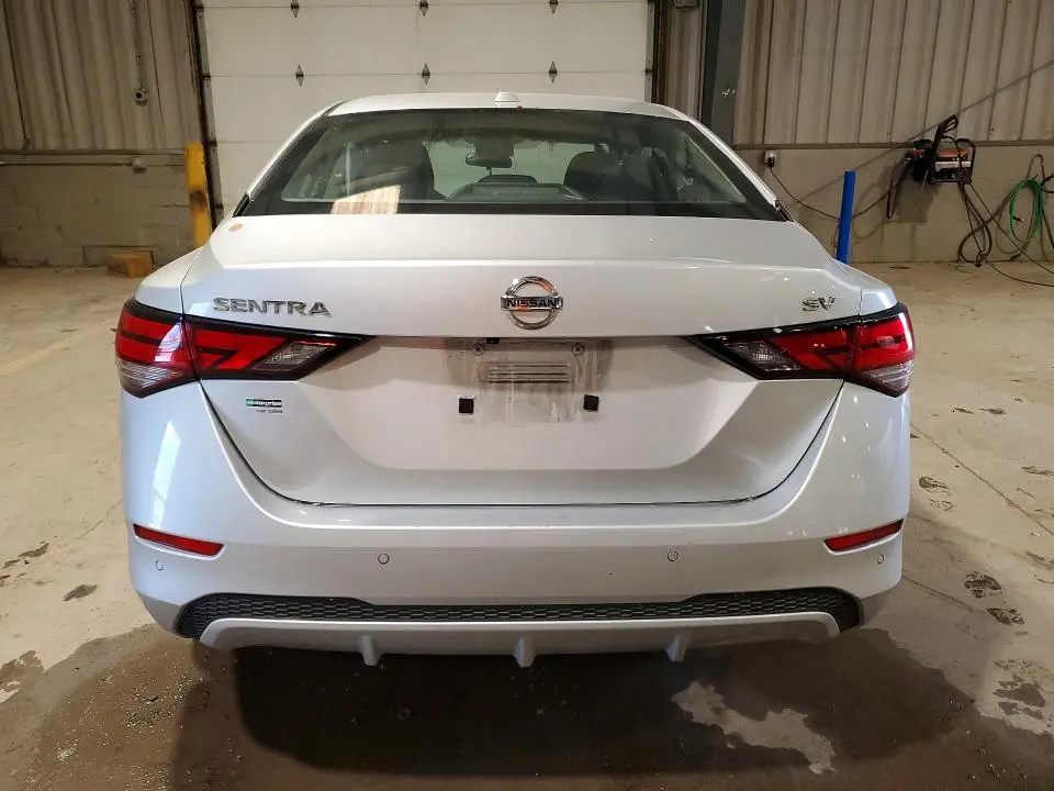 2022 NISSAN SENTRA SV  