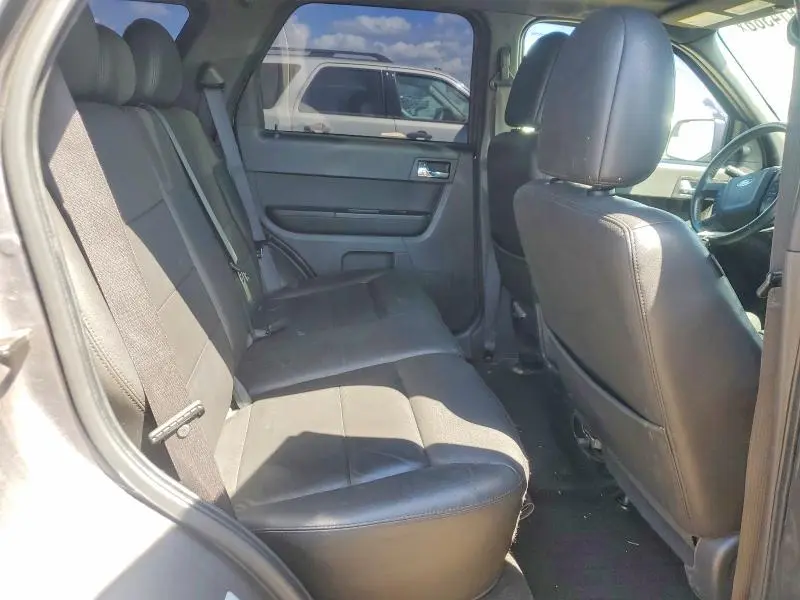 2011 FORD ESCAPE LIMITED  