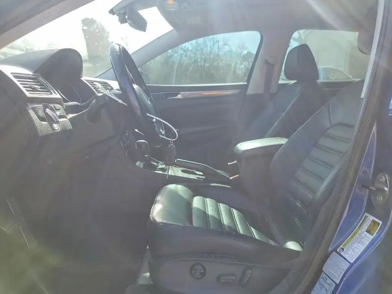 2017 VOLKSWAGEN PASSAT SEL PREMIUM  