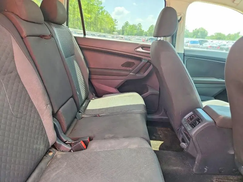 2018 VOLKSWAGEN TIGUAN S  