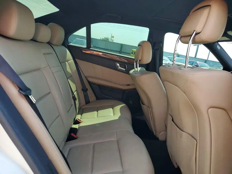 2010 MERCEDES-BENZ E 350  