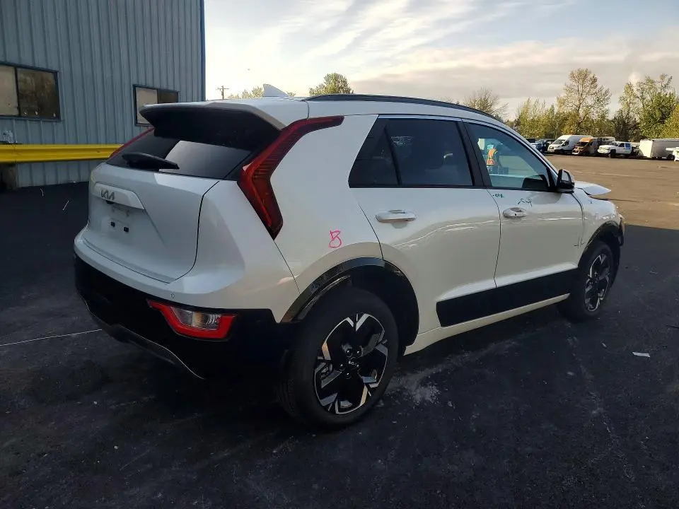 2025 KIA NIRO WIND  
