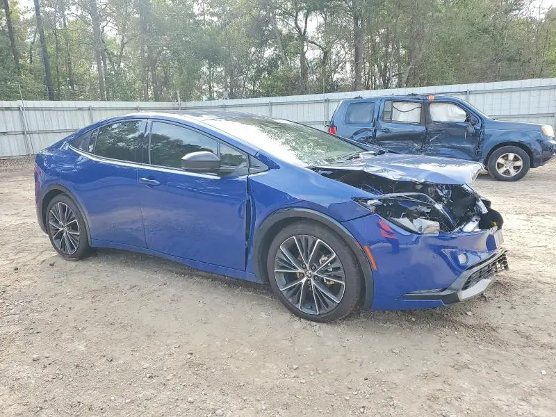 2025 TOYOTA PRIUS XLE  