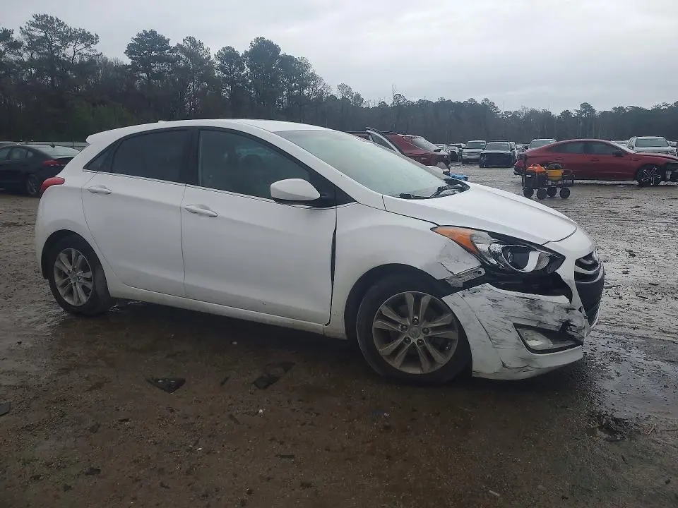 2013 HYUNDAI ELANTRA GT   
