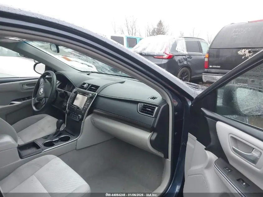 2017 TOYOTA CAMRY LE