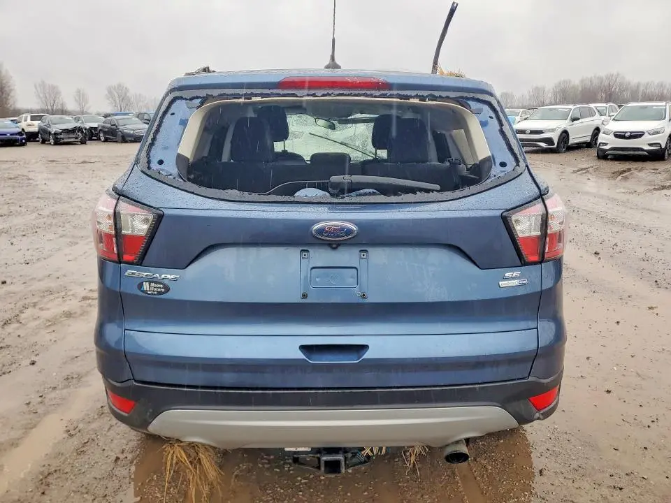 2018 FORD ESCAPE SE  
