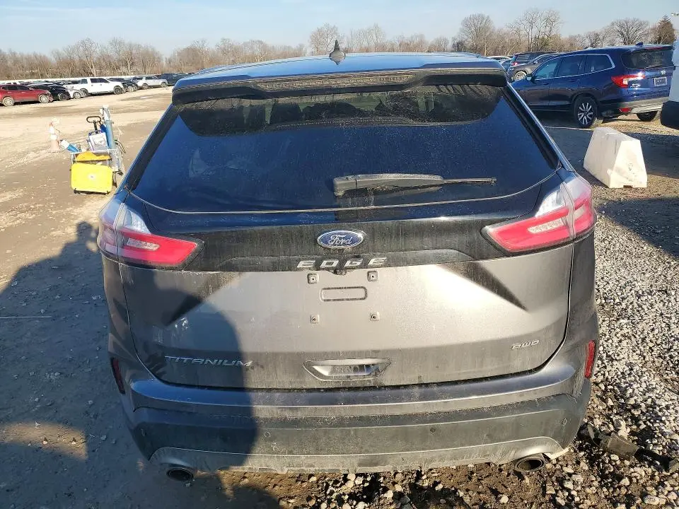 2022 FORD EDGE TITANIUM  