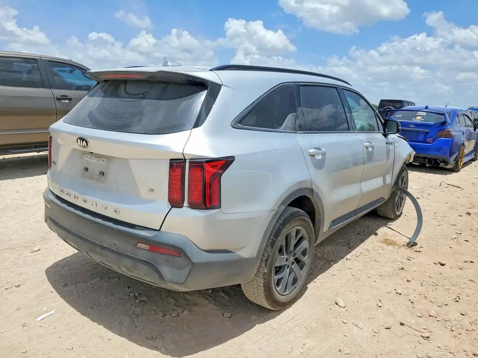 2021 KIA SORENTO S  