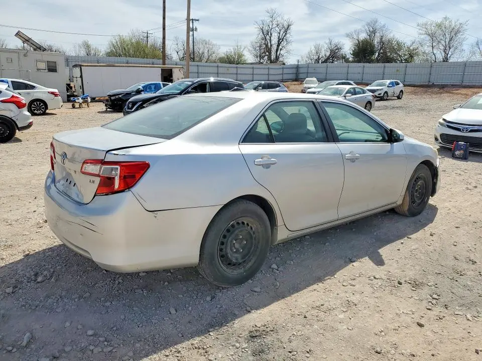 2012 TOYOTA CAMRY LE  