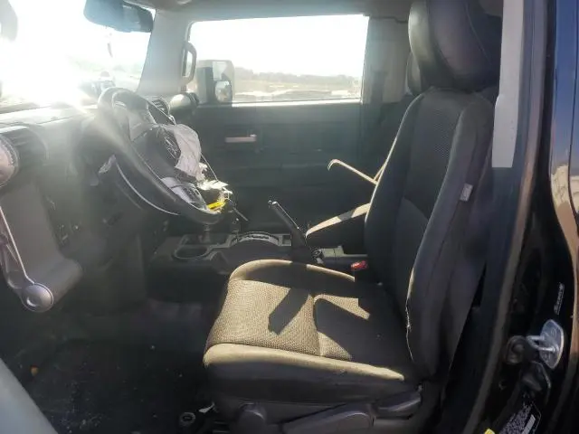 2012 TOYOTA FJ CRUISER