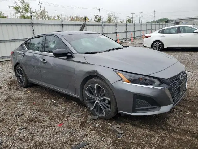 2024 NISSAN ALTIMA SR  