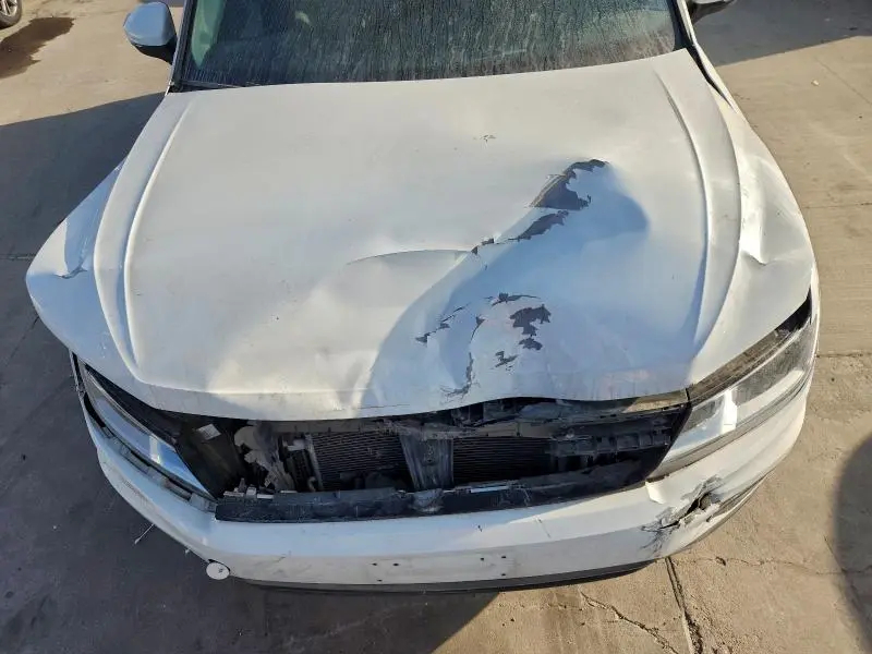 2018 VOLKSWAGEN TIGUAN S  