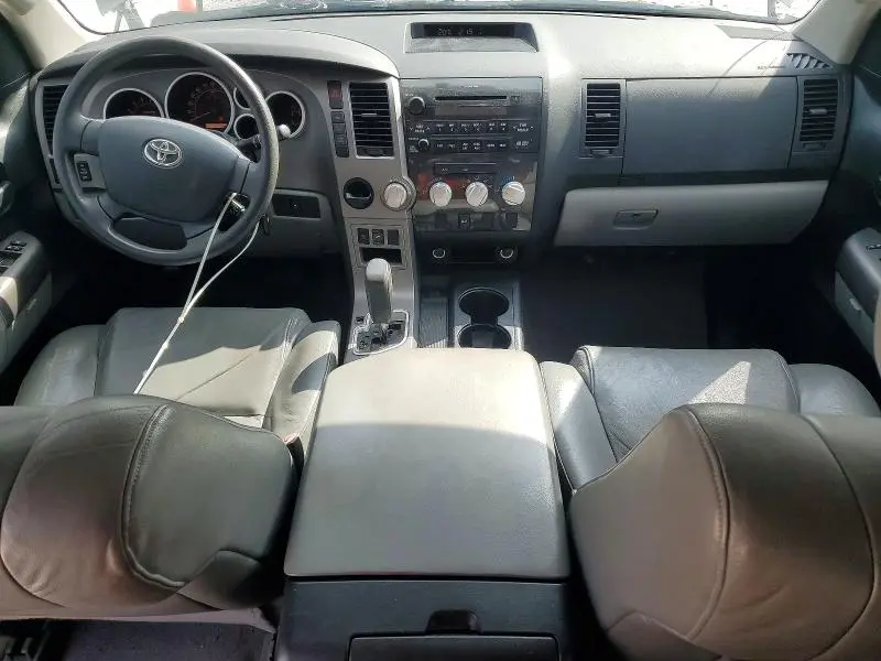 2011 TOYOTA TUNDRA GRADE  