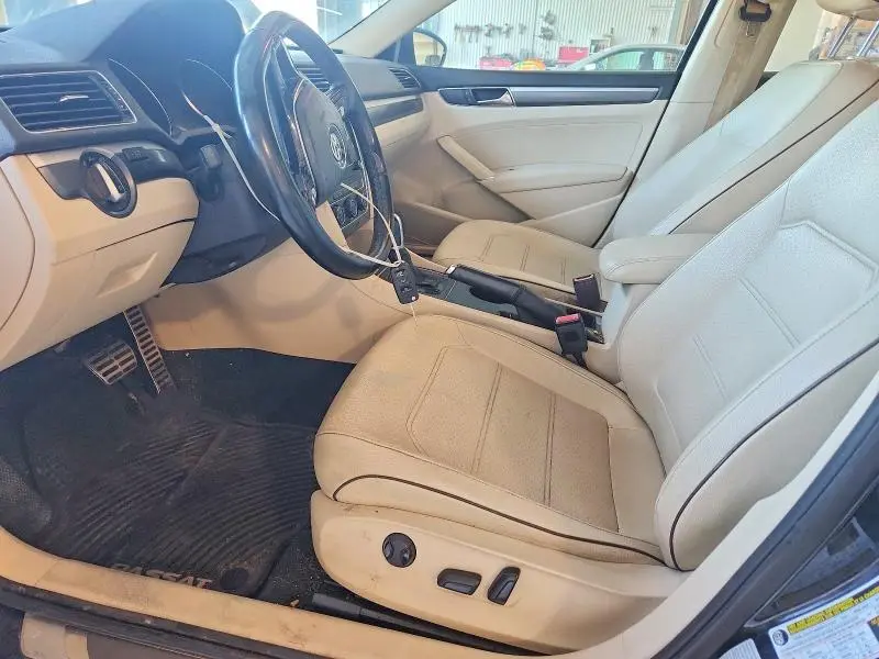2017 VOLKSWAGEN PASSAT R-LINE  