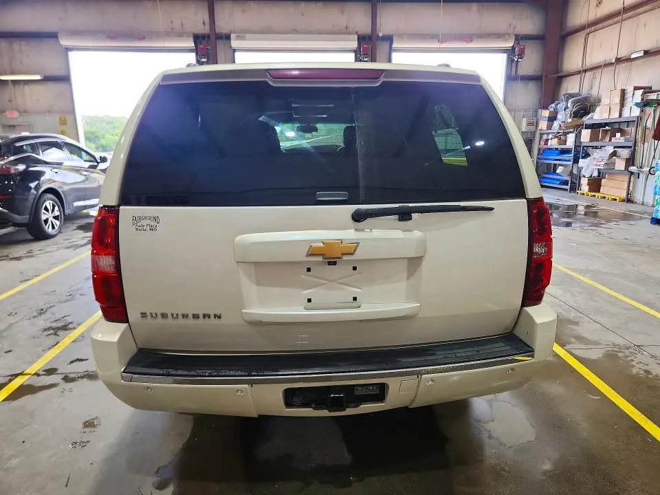 2013 CHEVROLET SUBURBAN K1500 LTZ  