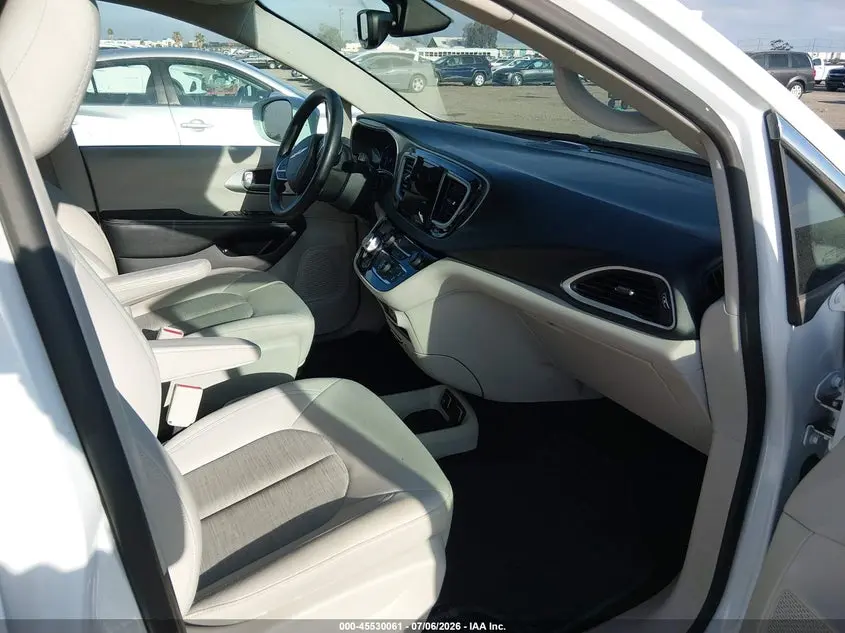 2019 CHRYSLER PACIFICA HYBRID TOURING PLUS
