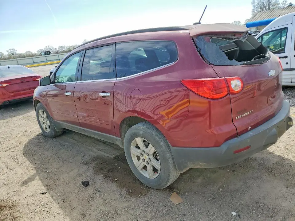2010 CHEVROLET TRAVERSE LT  