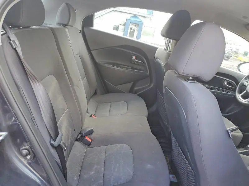 2015 KIA RIO LX  