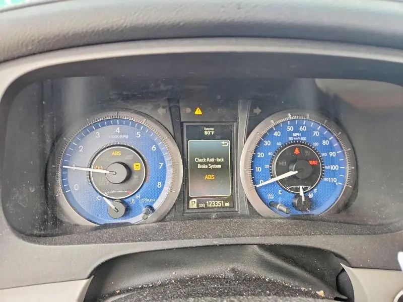 2015 TOYOTA SIENNA XLE 7-PASSENGER  