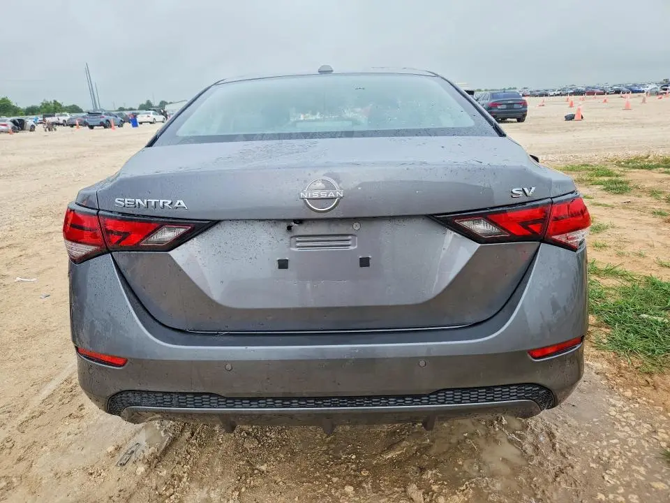 2024 NISSAN SENTRA SV  