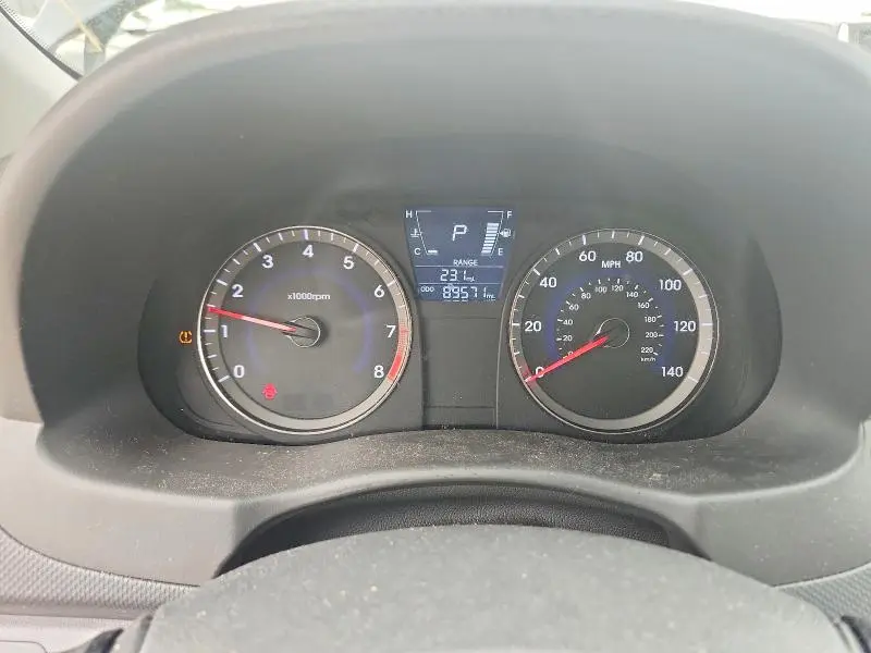 2012 HYUNDAI ACCENT SE  