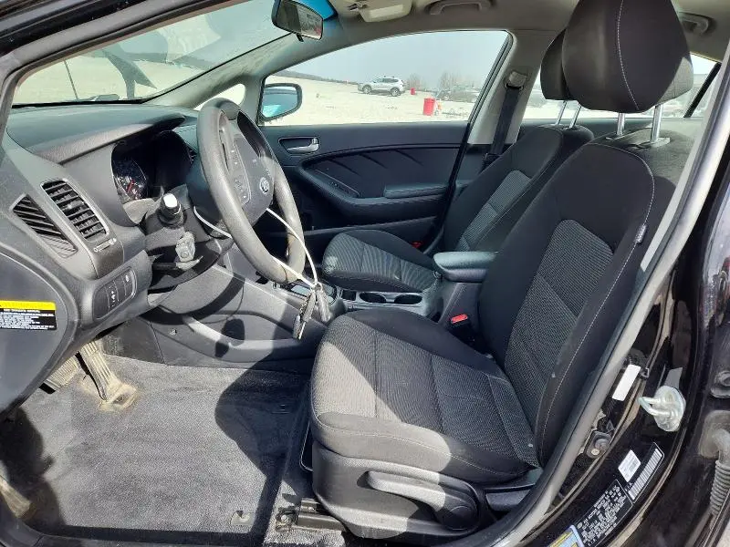 2017 KIA FORTE LX  