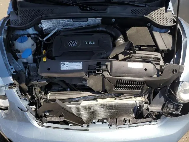 2016 VOLKSWAGEN BEETLE S/SE  