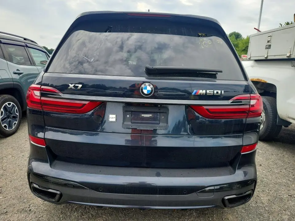 2020 BMW X7 M50I  