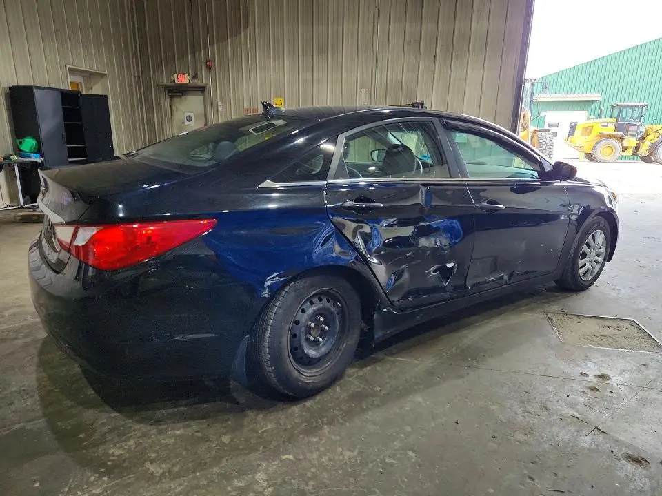 2011 HYUNDAI SONATA GLS  