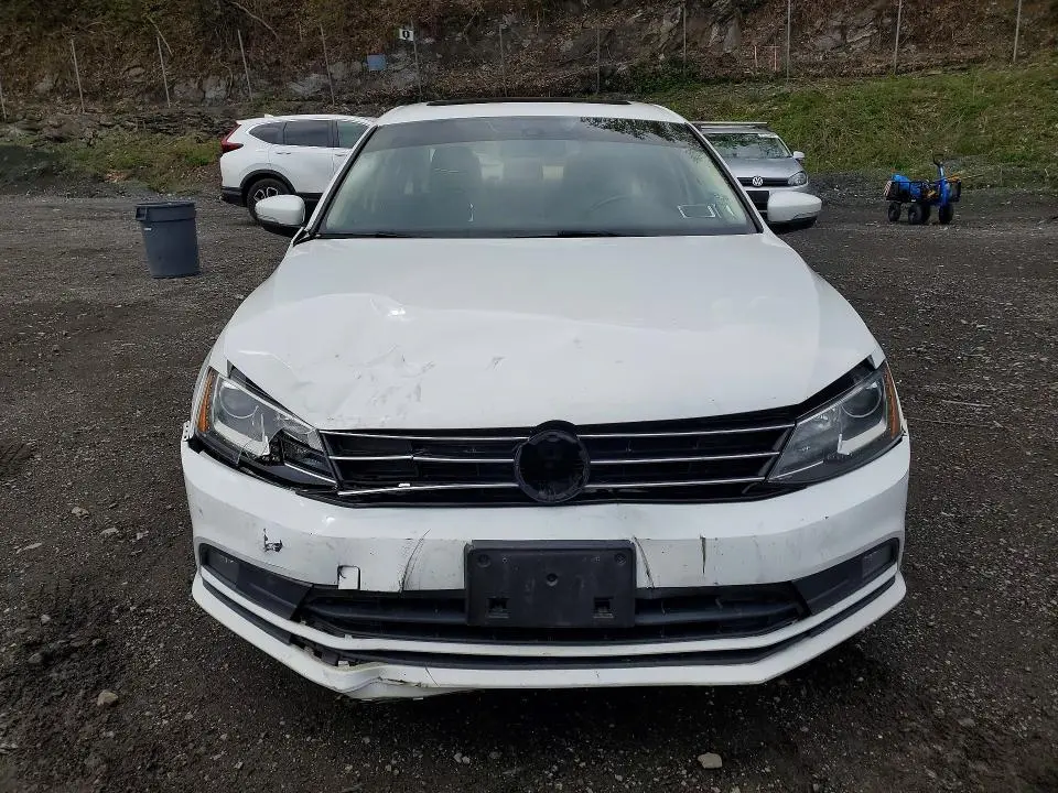 2016 VOLKSWAGEN JETTA SEL  