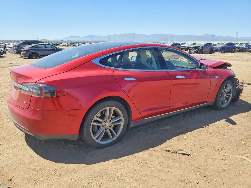 2015 TESLA MODEL S 85  