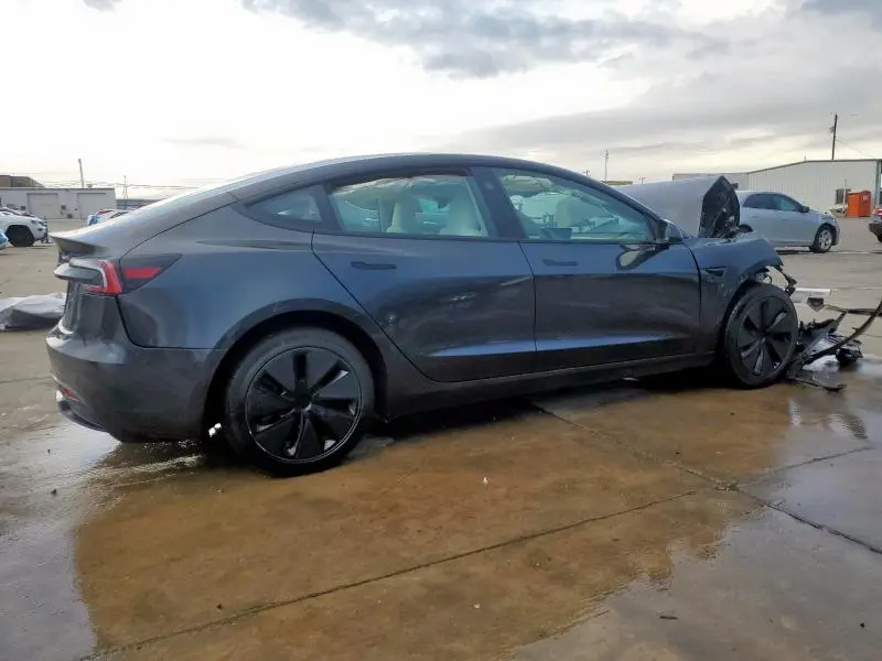 2025 TESLA MODEL 3   