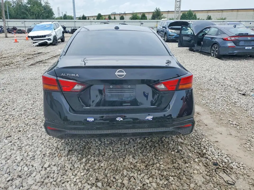 2025 NISSAN ALTIMA SV  