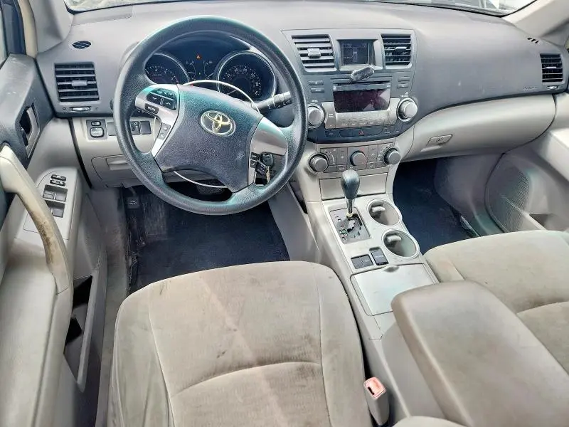 2011 TOYOTA HIGHLANDER BASE  