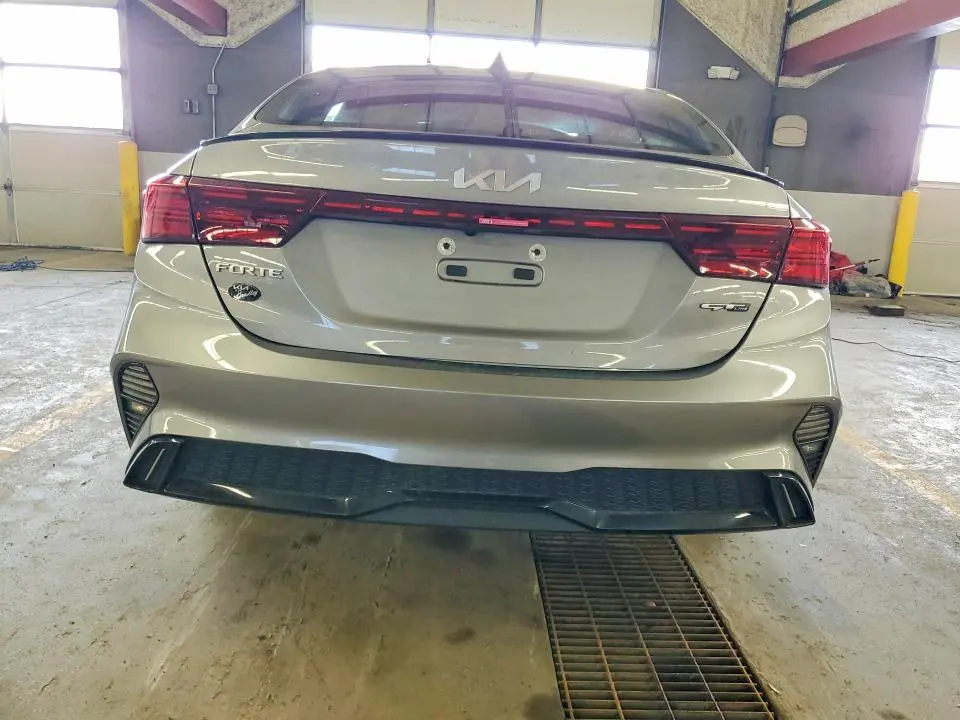 2023 KIA FORTE GT LINE  