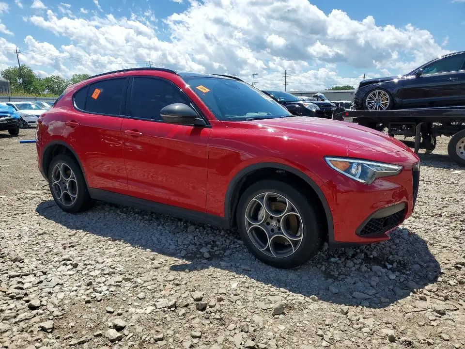 2021 ALFA ROMEO STELVIO SPORT  