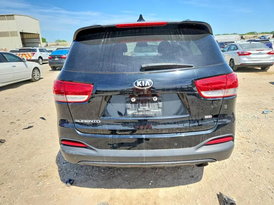 2018 KIA SORENTO LX  