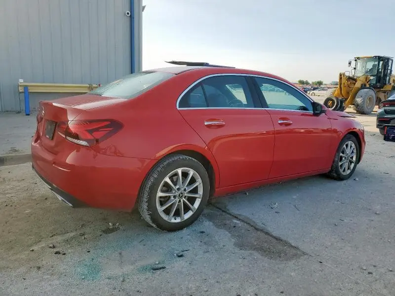 2020 MERCEDES-BENZ A 220  