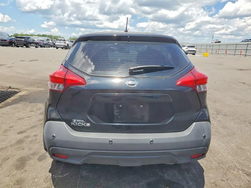 2020 NISSAN KICKS S  