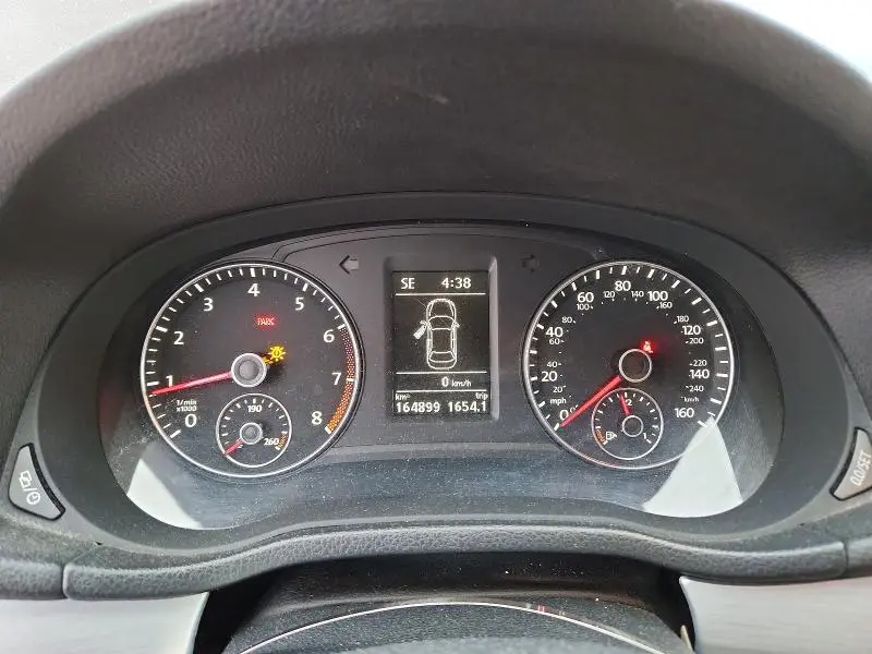 2013 VOLKSWAGEN PASSAT SE  