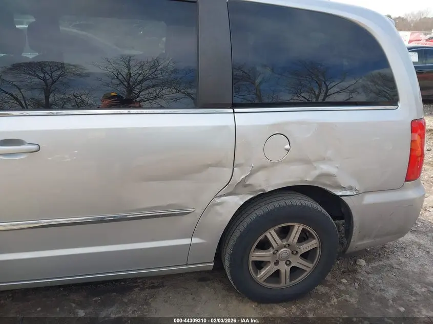 2012 CHRYSLER TOWN & COUNTRY TOURING