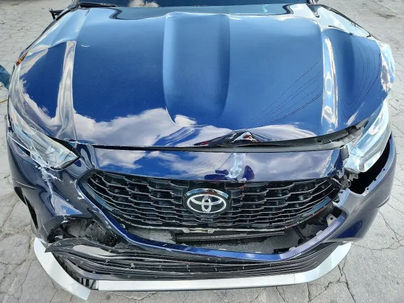 2021 TOYOTA HIGHLANDER XSE  