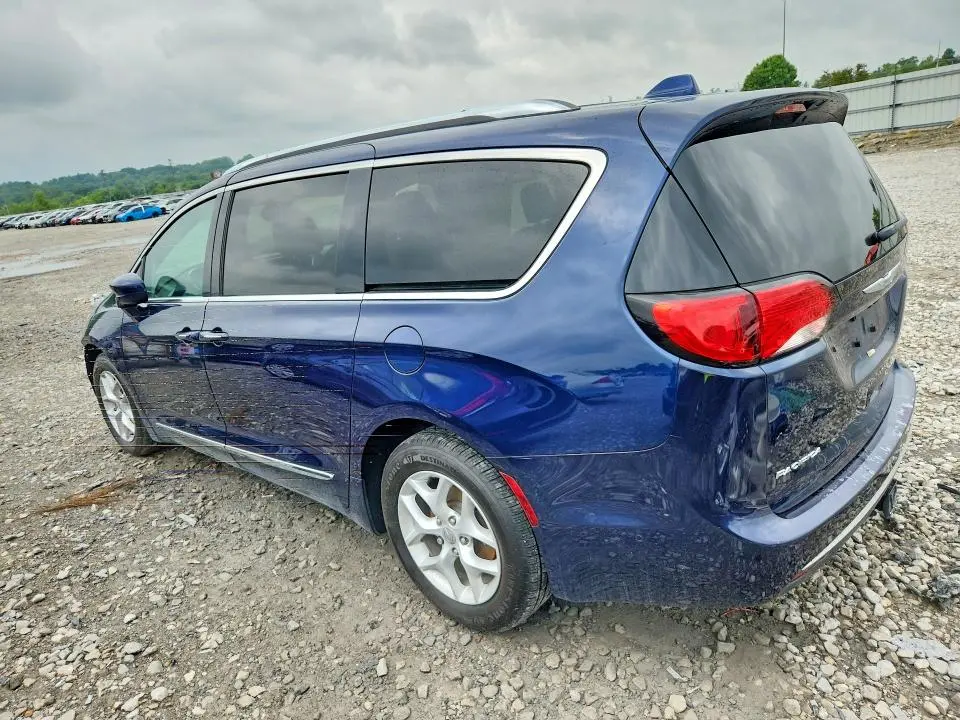2017 CHRYSLER PACIFICA TOURING L PLUS  