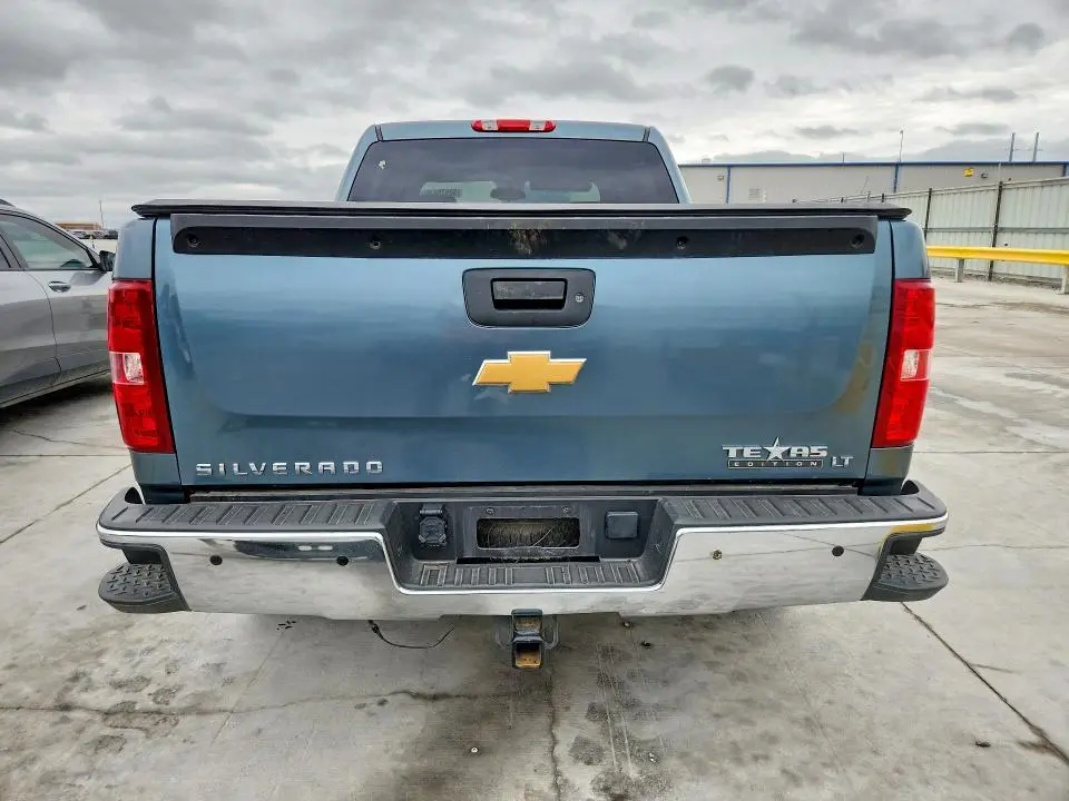 2011 CHEVROLET SILVERADO C1500 LT  