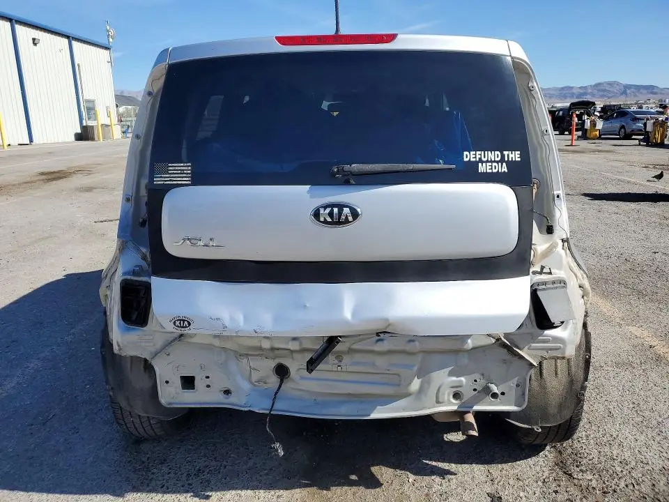 2015 KIA SOUL +  